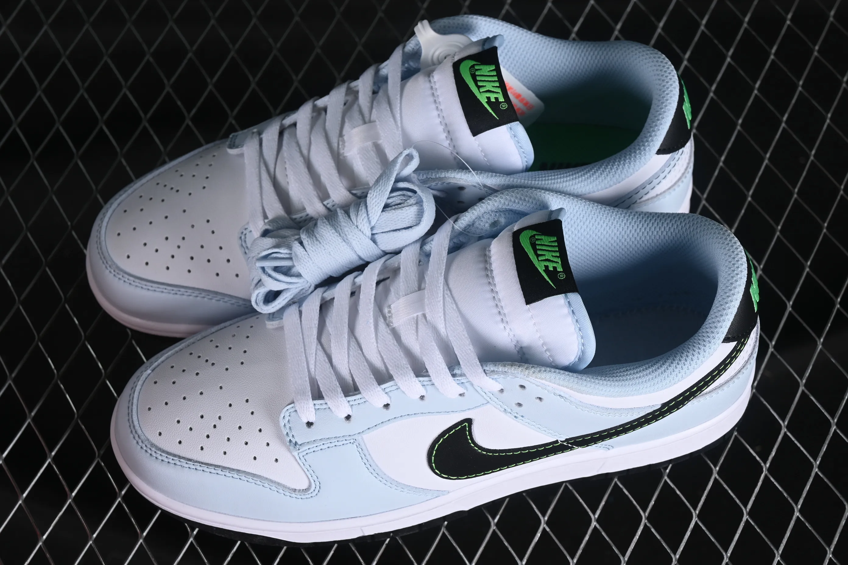 All categories Nk SB Dunk series Nk SB Dunk Low low-top sneakers Nk Dunk Low white gray green SB low-top casual sneakers FB9109-107